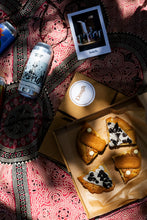 Load image into Gallery viewer, batch + Dough - Cookie Pizza &amp; Beer Set
